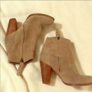 Joie booties